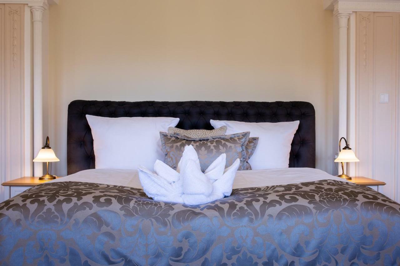 Hotel Villa Altenburg Possneck ภายนอก รูปภาพ