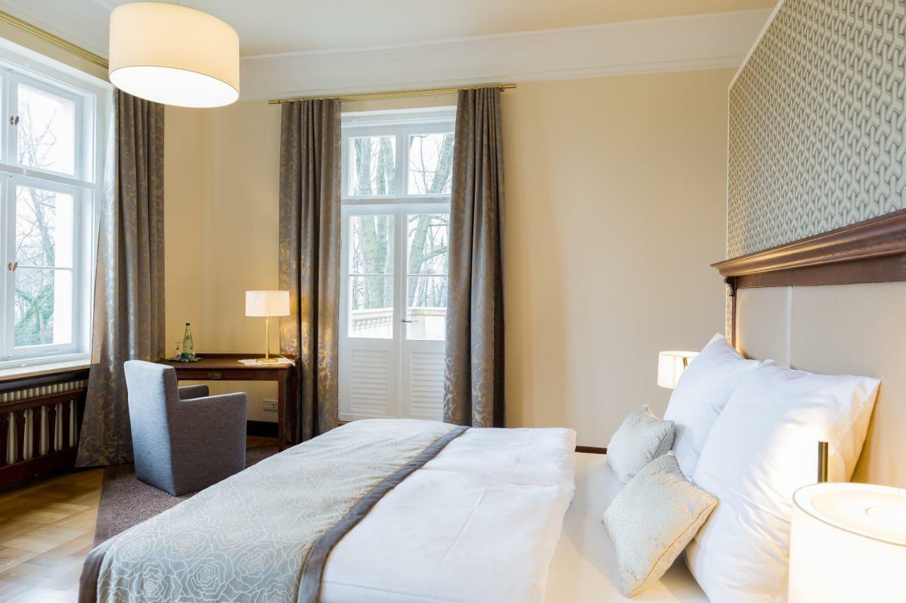 Hotel Villa Altenburg Possneck ภายนอก รูปภาพ