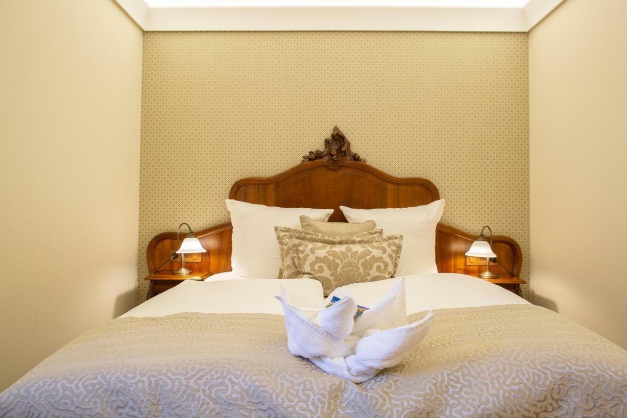 Hotel Villa Altenburg Possneck ภายนอก รูปภาพ